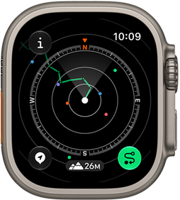 Apple Watch Ultra 4, титанов корпус, натурален цвят, Backtrack, показващ маршрут с посоки на компаса, дясна външна част, Digital Crown, издаден страничен бутон