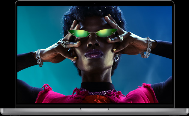MacBook Pro 16 inci, yang memperlihatkan layar Liquid Retina XDR