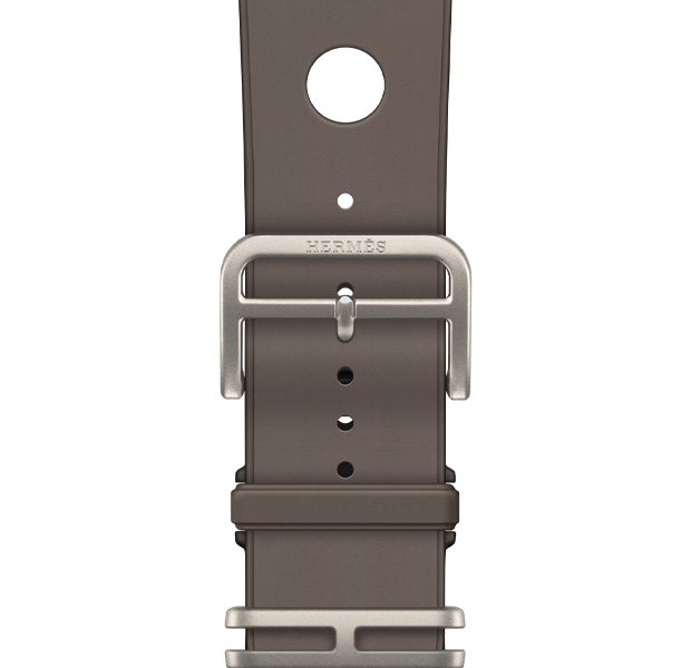 Apple Watch Hermès Ultra 4 Scub’H Diving Armband, Farbe Gris Titane (Grau), Verschlussdetail, weiches geformtes Gummimaterial, kreisförmige Aussparungen in der Mitte