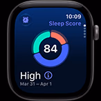 Apple Watch Series 12，太空灰鋁金屬錶殼，螢幕顯示睡眠分數圓圈圖表，機身右側有數碼錶冠
