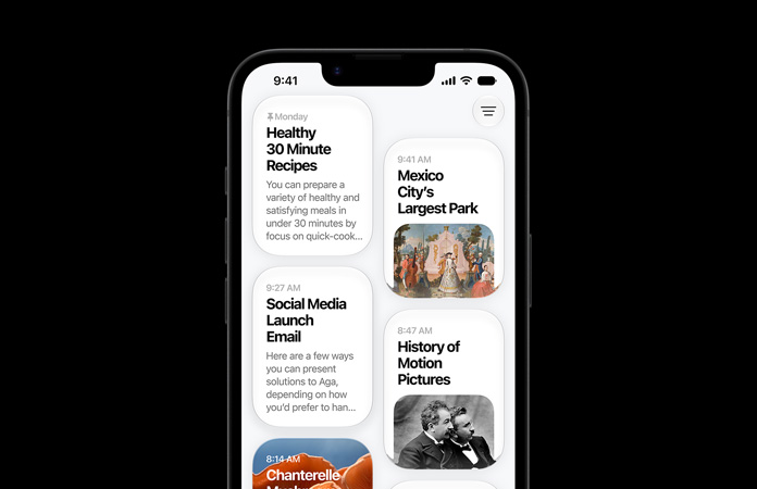 iPhone 17e 的機身正面，螢幕顯示 Siri app，內有多則 Siri AI 對話，話題涵蓋三十分鐘健康食譜、墨西哥城最大的公園、社交媒體發佈電郵、電影歷史，以及雞油菌